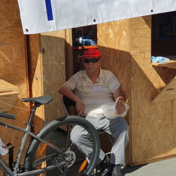 Peter Hofer am Stand Procap