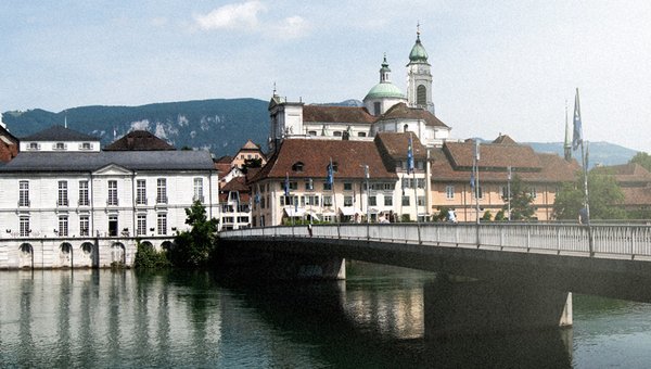 Aare-Brücke und Kirche von Solothurn
